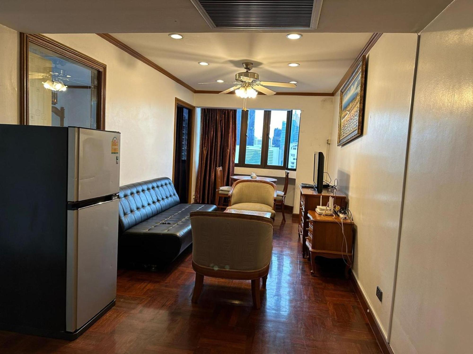 Fully Furnished Omni Tower Apartments Nana - Sukhumvit Soi 4 Bangkok Luaran gambar