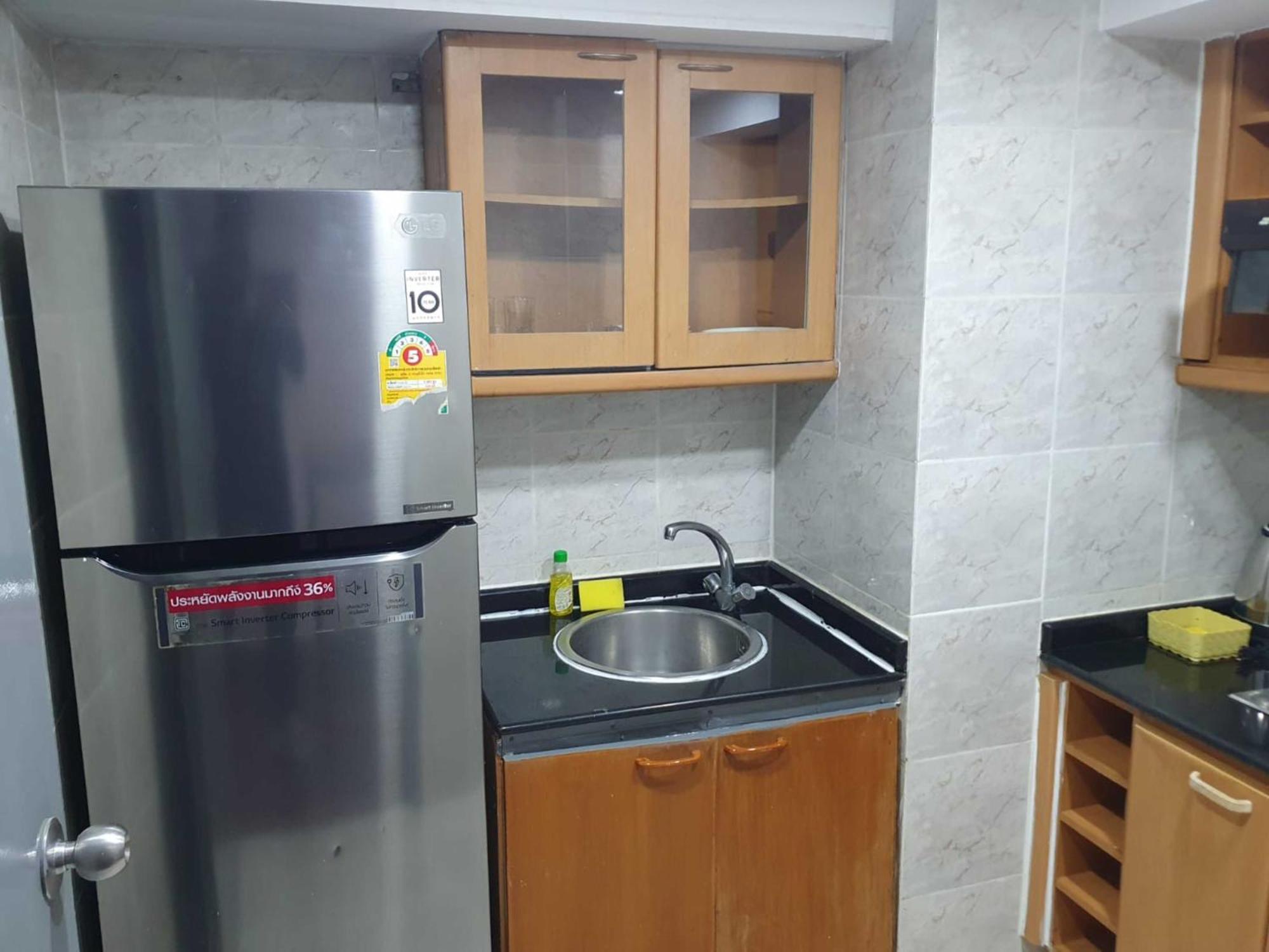 Fully Furnished Omni Tower Apartments Nana - Sukhumvit Soi 4 Bangkok Luaran gambar